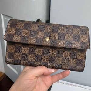 Authentic 2003 Louis Vuitton Brown Damier Wallet